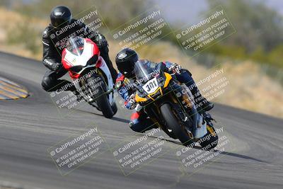 media/Dec-17-2022-SoCal Trackdays (Sat) [[224abd9271]]/Turn 7 Set 2 (1140am)/